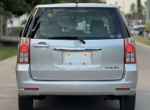 Toyota Raum 2007 Silver