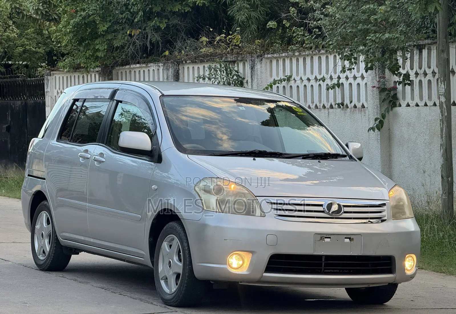 Toyota Raum 2007 Silver