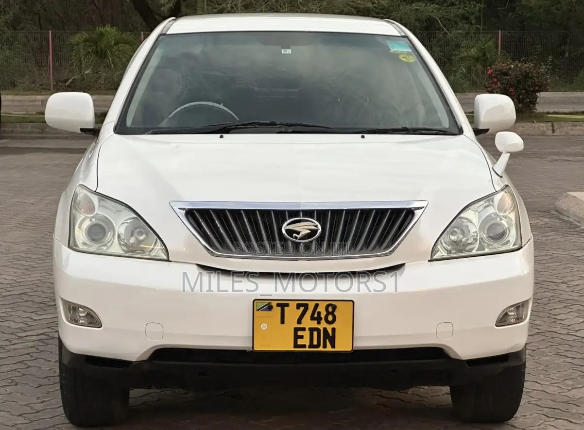 Toyota Harrier 2007 White