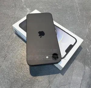New Apple iPhone 16e 128 GB Black