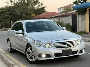 Mercedes-Benz C-Class 2012 Silver