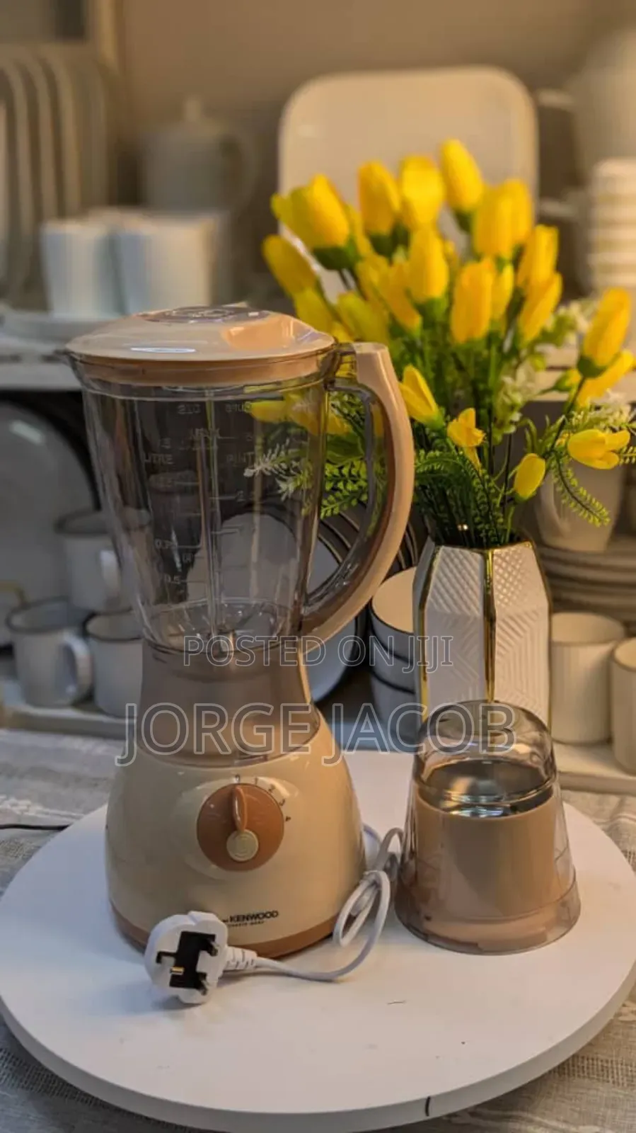 Blender With a Grinder Mill.