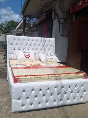 White Bed Sofa Leiza