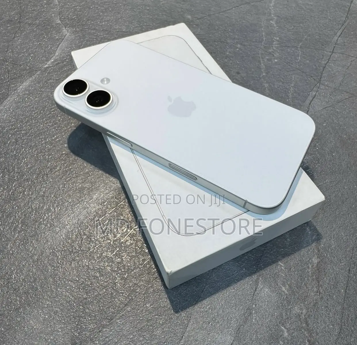 New Apple iPhone 16 128 GB White