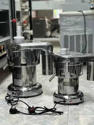 *Centrifugal Juicer*