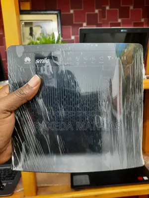 Photo - Universal Huawei Router