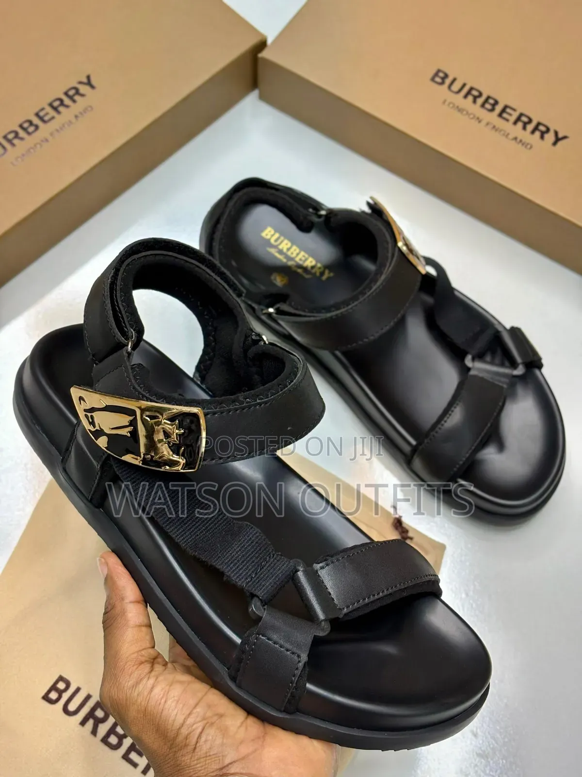 Men's Sandals With Leather Materials Official