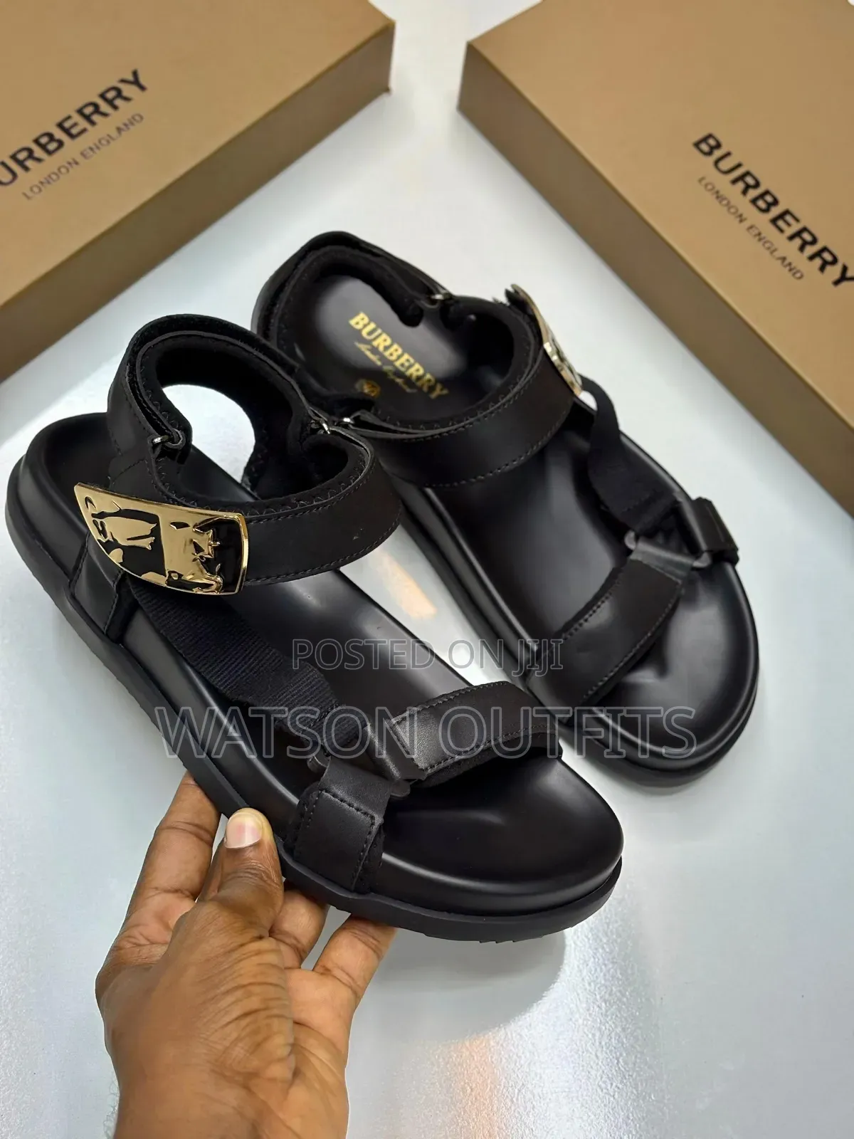 Men's Sandals With Leather Materials Official