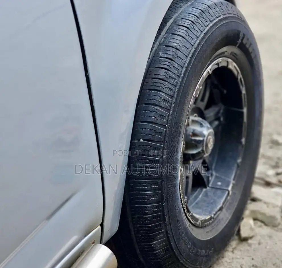 Toyota Rush 1.5 RWD 2006 Silver