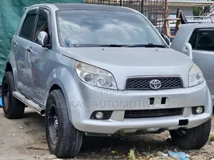 Toyota Rush 1.5 RWD 2006 Silver