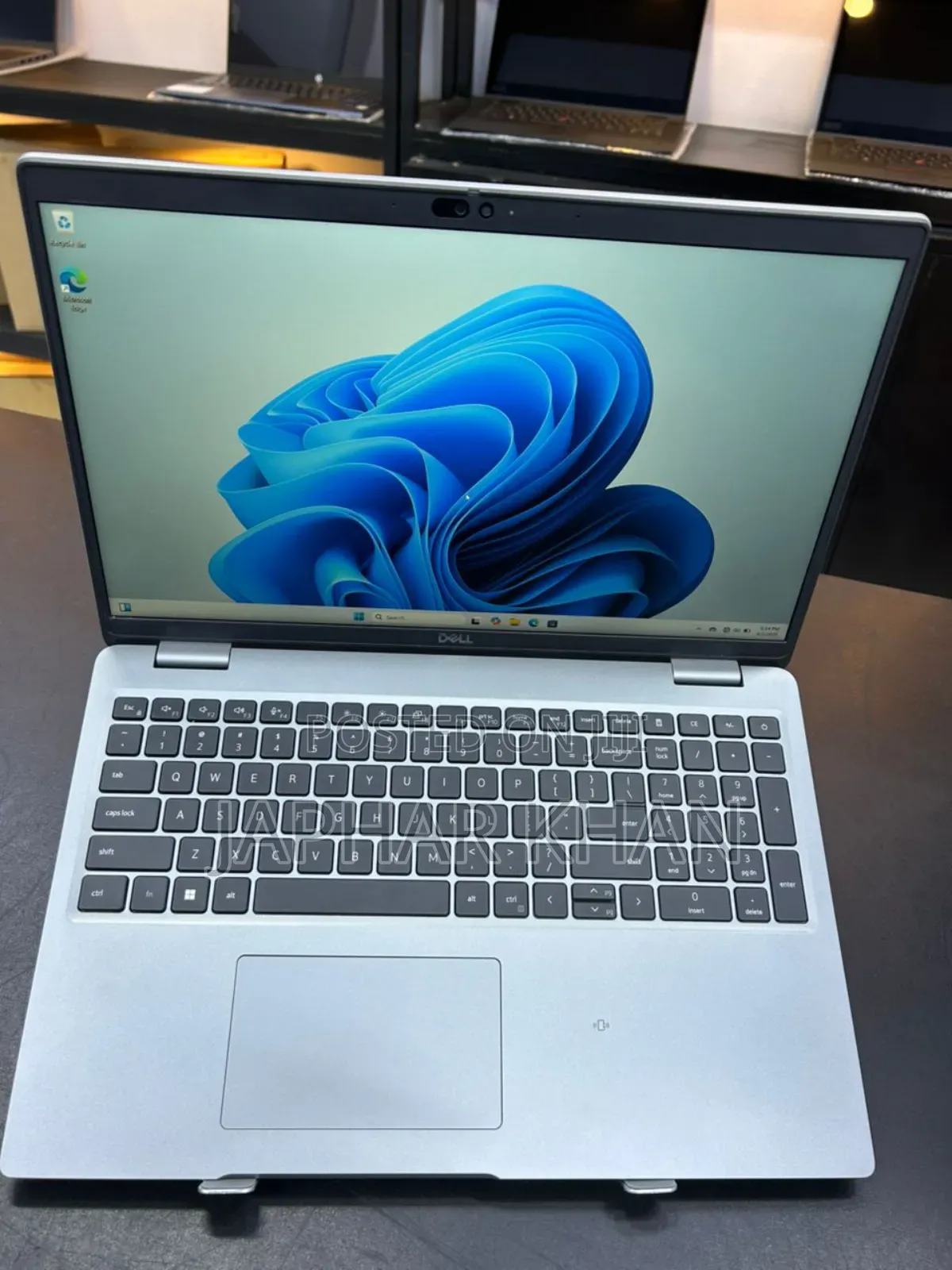New Laptop Dell Precision 3580 16GB Intel Core I7 SSD 512GB
