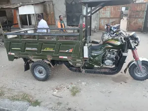 Bajaj Avenger 200 2024 Green