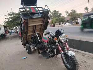 Motorcycle 2025 Green