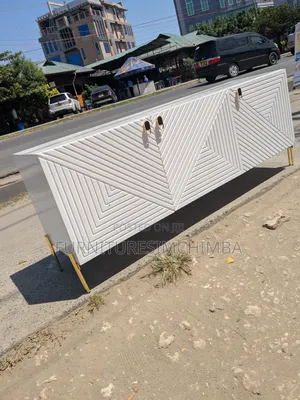 Tv Stand/ Tv Shocas