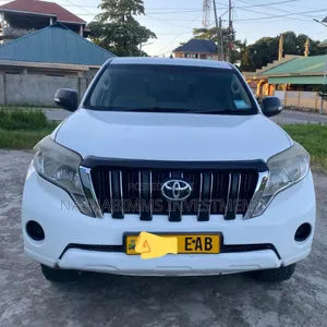 Toyota Land Cruiser Prado 2014 White