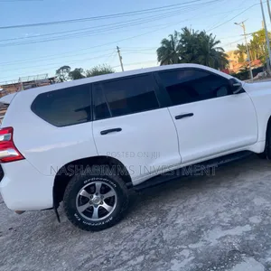 Toyota Land Cruiser Prado 2014 White