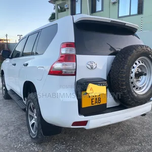 Toyota Land Cruiser Prado 2014 White