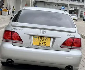 Toyota Crown 2004 Silver