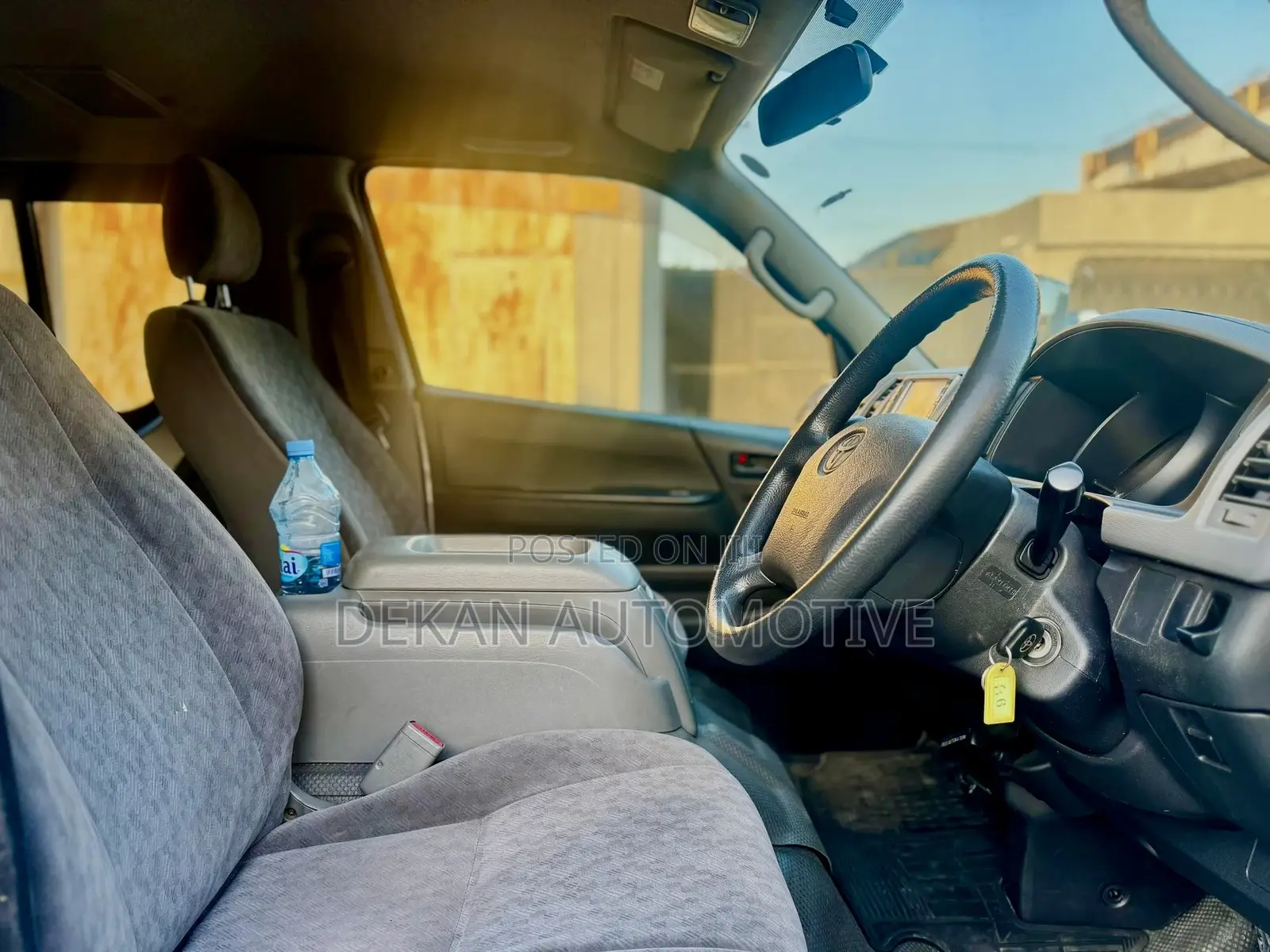 Toyota HiAce 2010 Silver