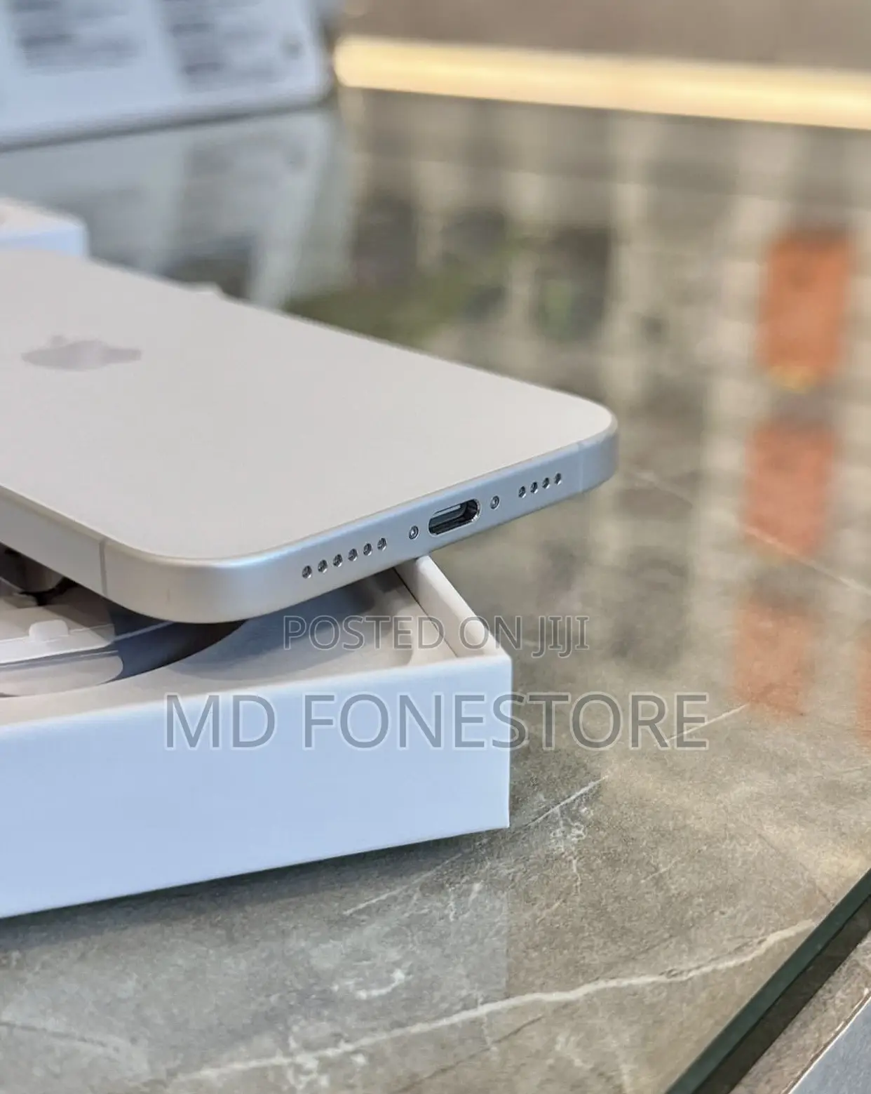 New Apple iPhone 16 128 GB White