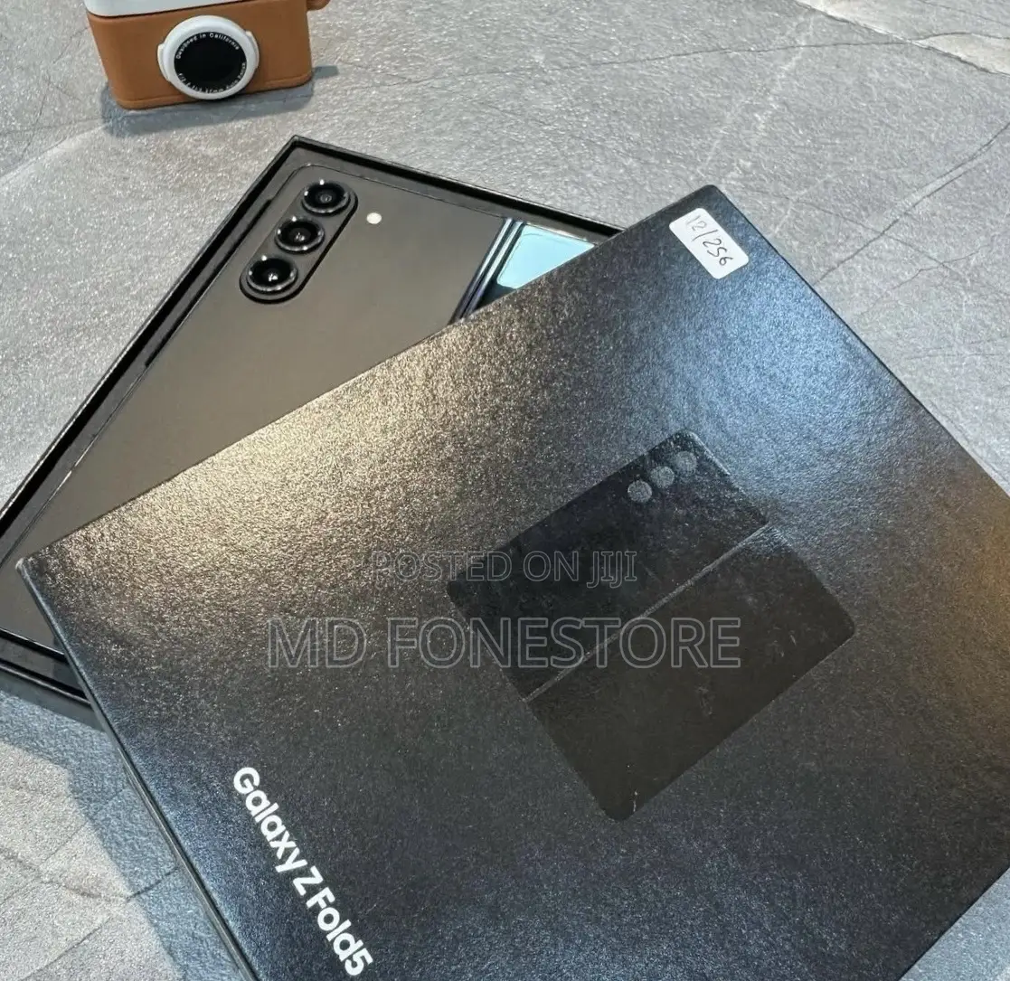 New Samsung Galaxy Z Fold 5 256 GB Black