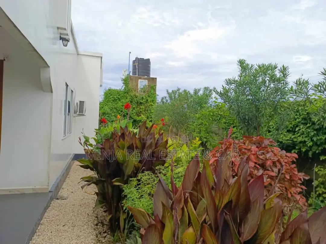 2bdrm House in Kusini for sale