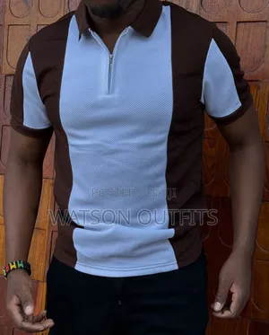 Photo - Tshirts Heavy and Official Za Buttons Na Zipu