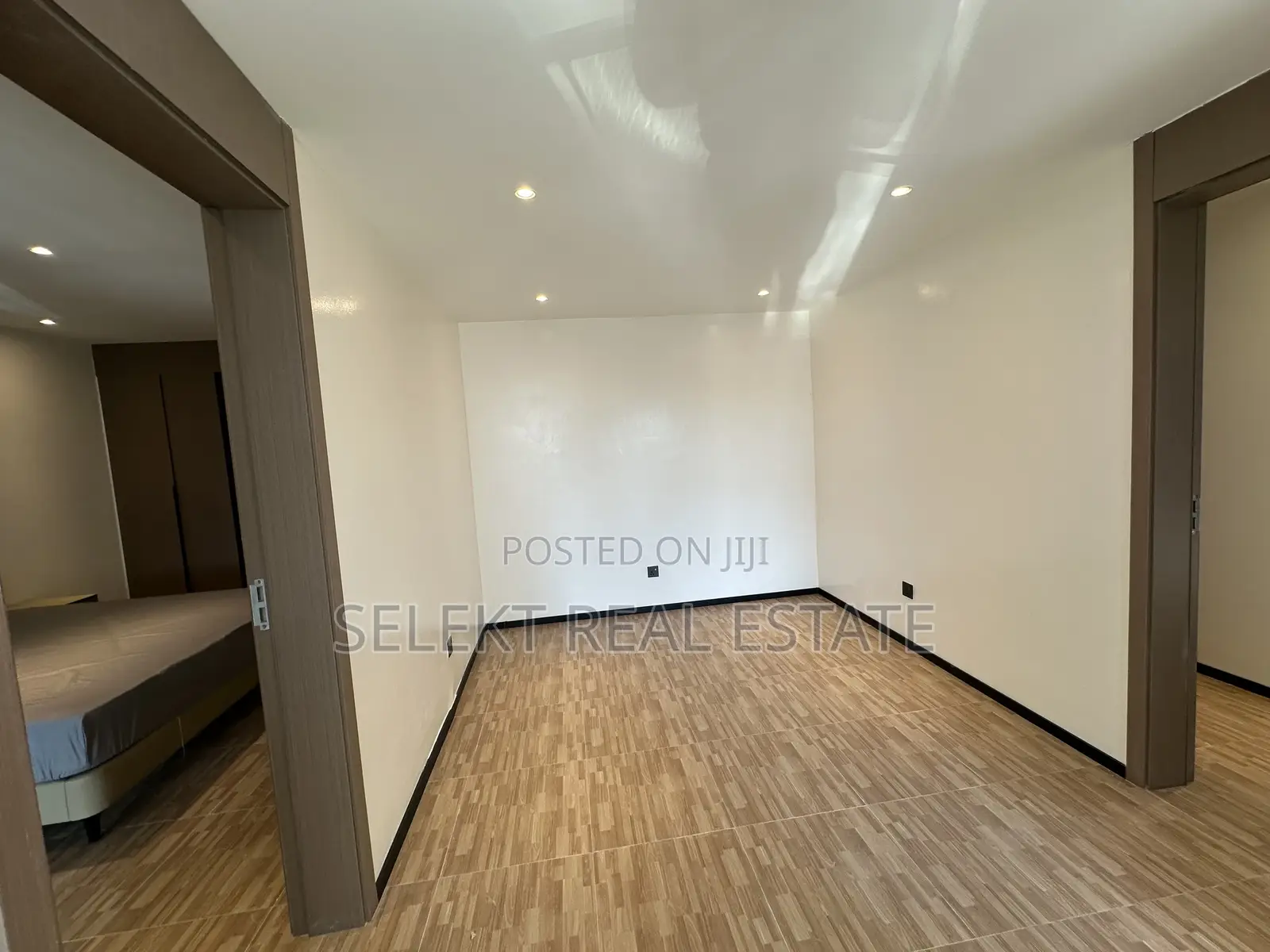 Furnished 2bdrm Duplex in Oyster Bay for rent