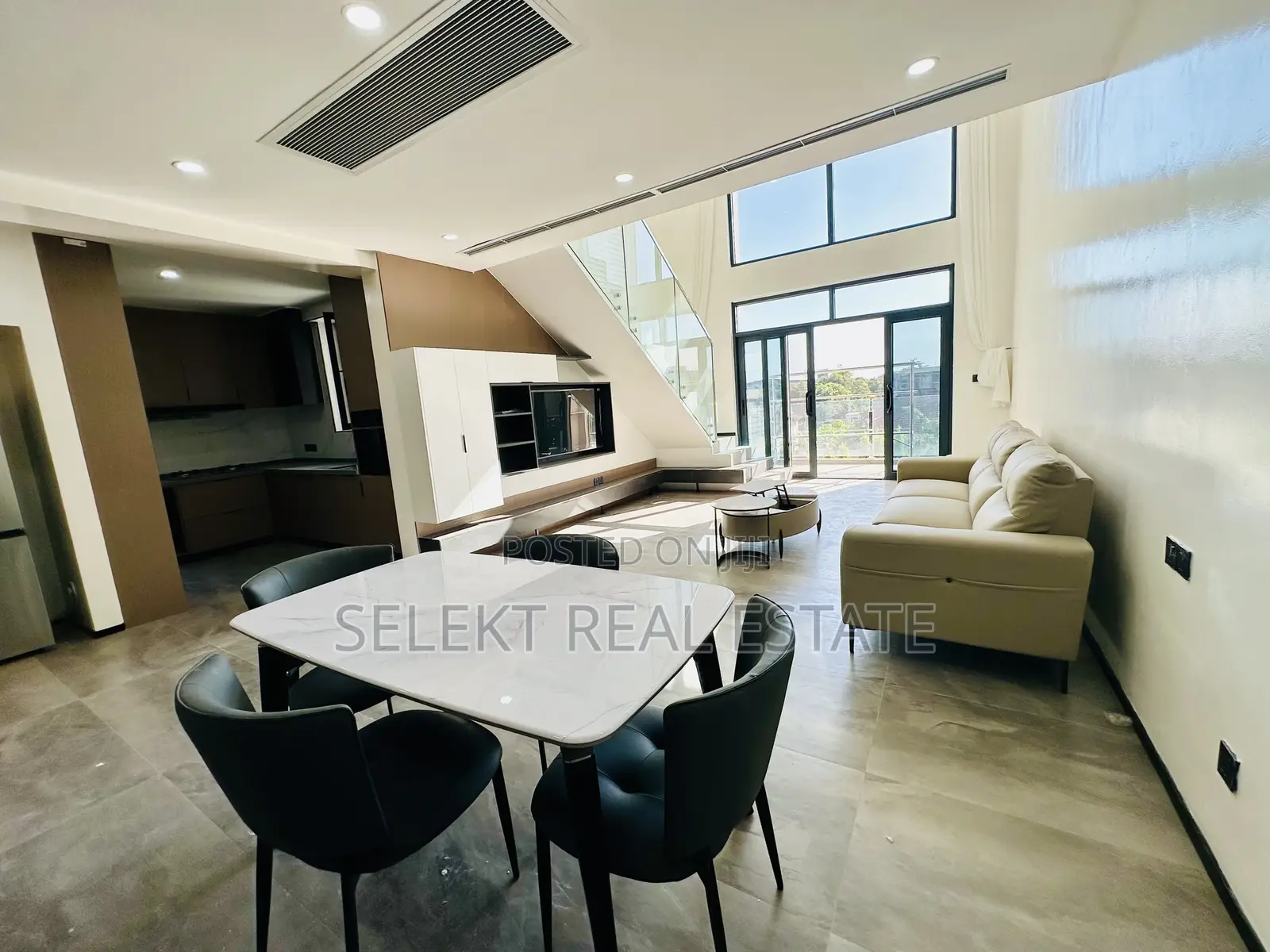 Furnished 2bdrm Duplex in Oyster Bay for rent