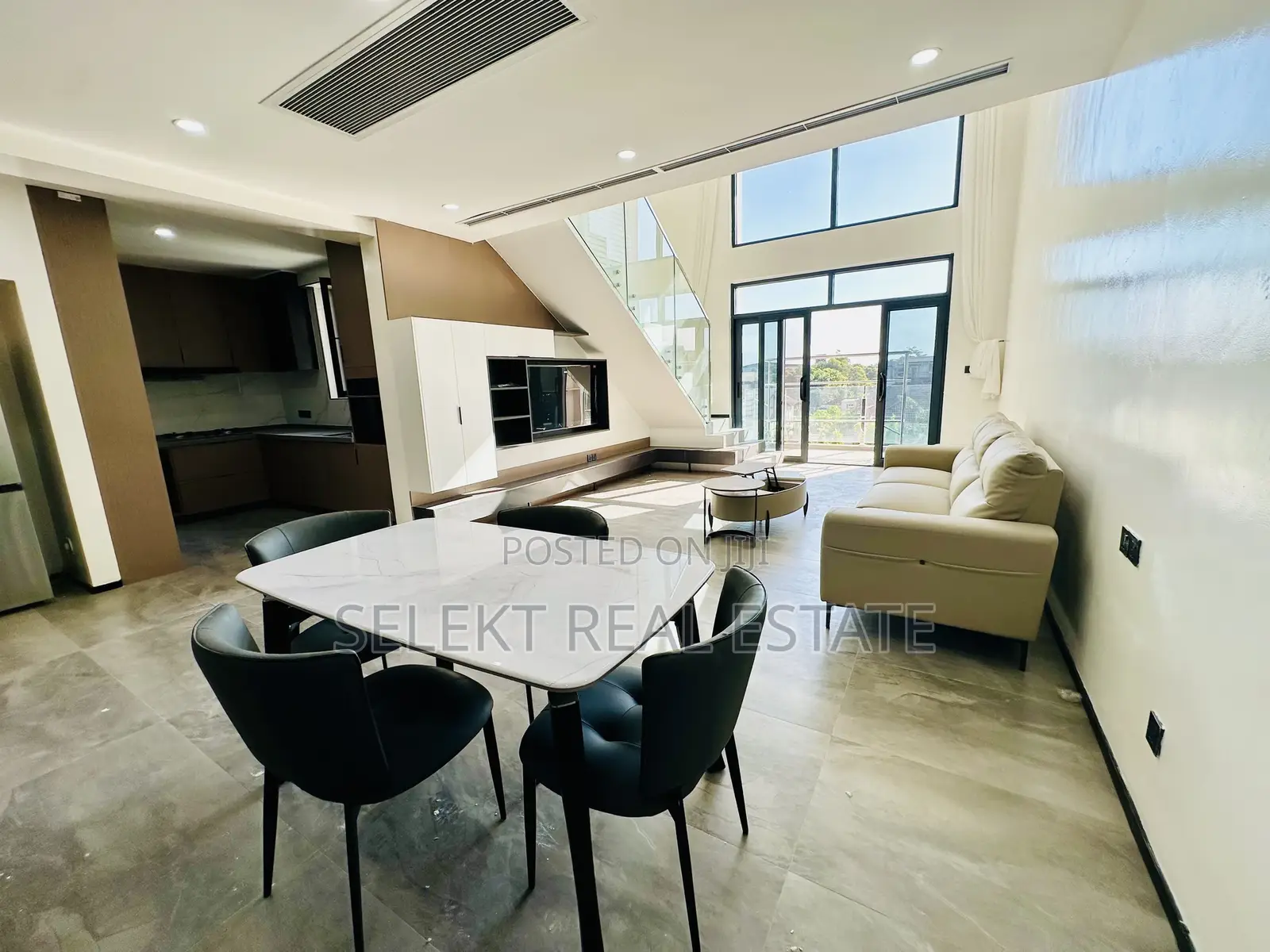 Furnished 2bdrm Duplex in Oyster Bay for rent