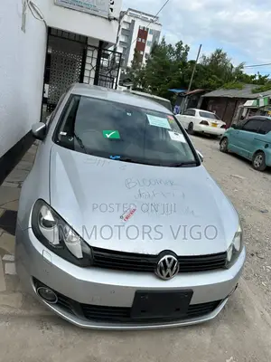 Volkswagen Golf 2012 Silver