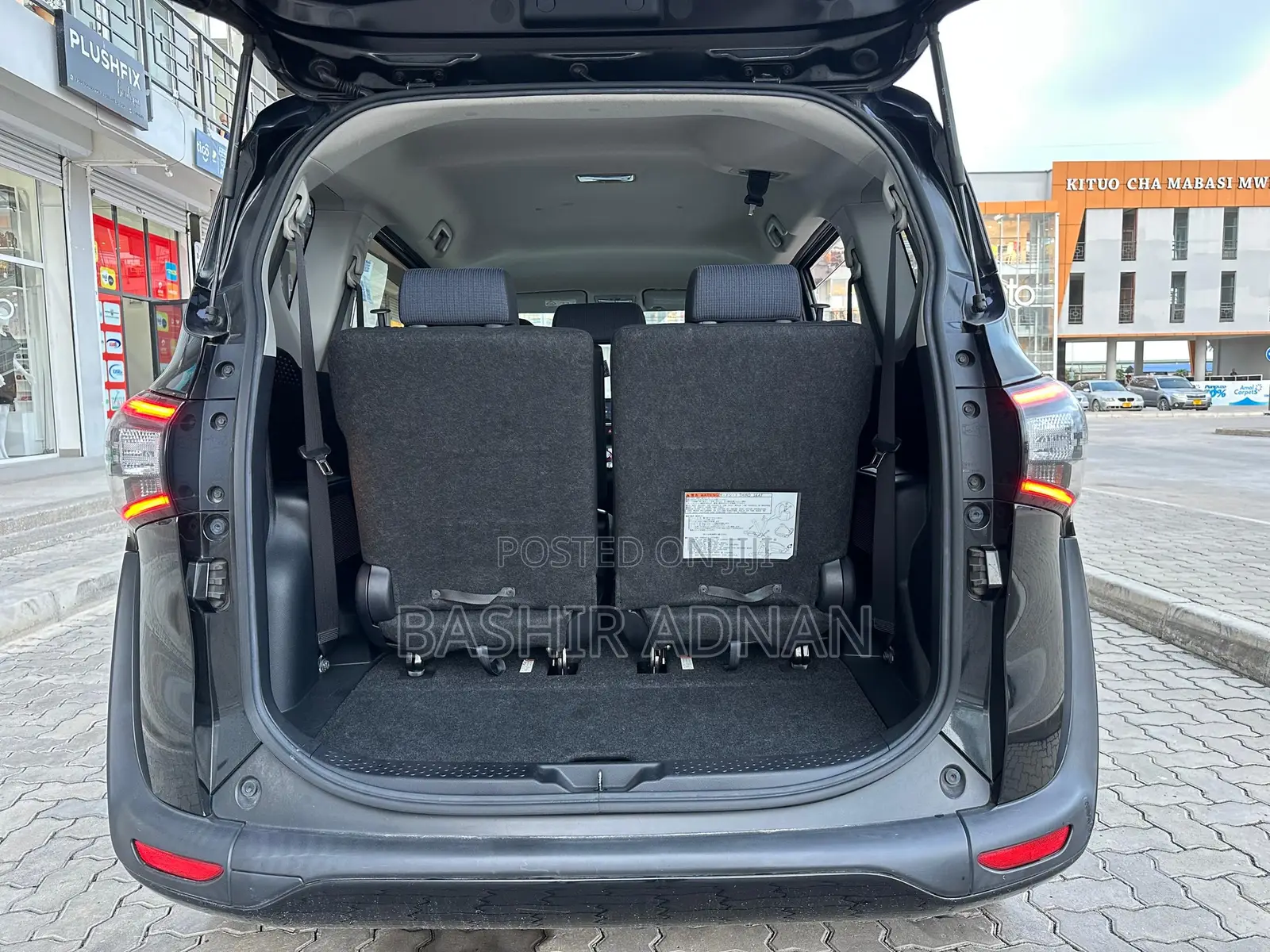 Toyota Sienta 1.5 FWD 2015 Black