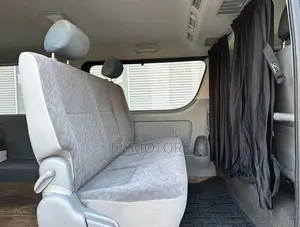Toyota HiAce 2006 Grey