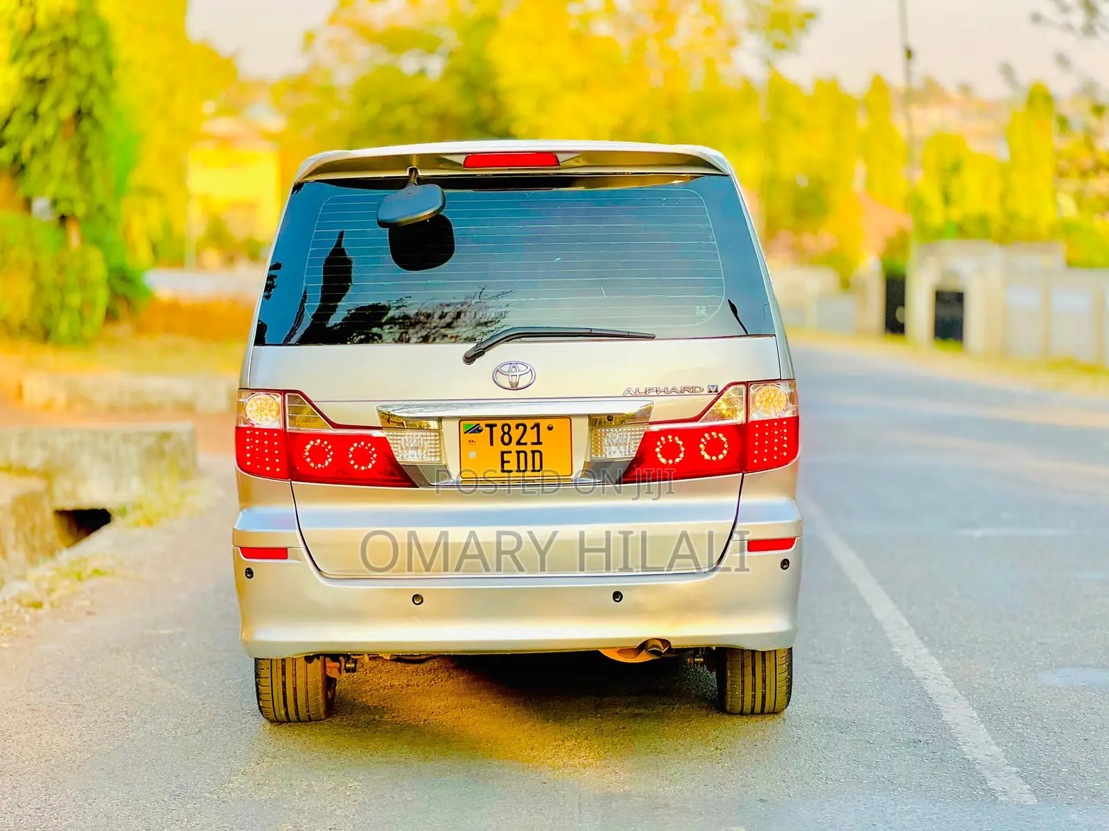 Toyota Alphard 2005 Silver