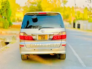 Toyota Alphard 2005 Silver