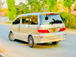 Toyota Alphard 2005 Silver