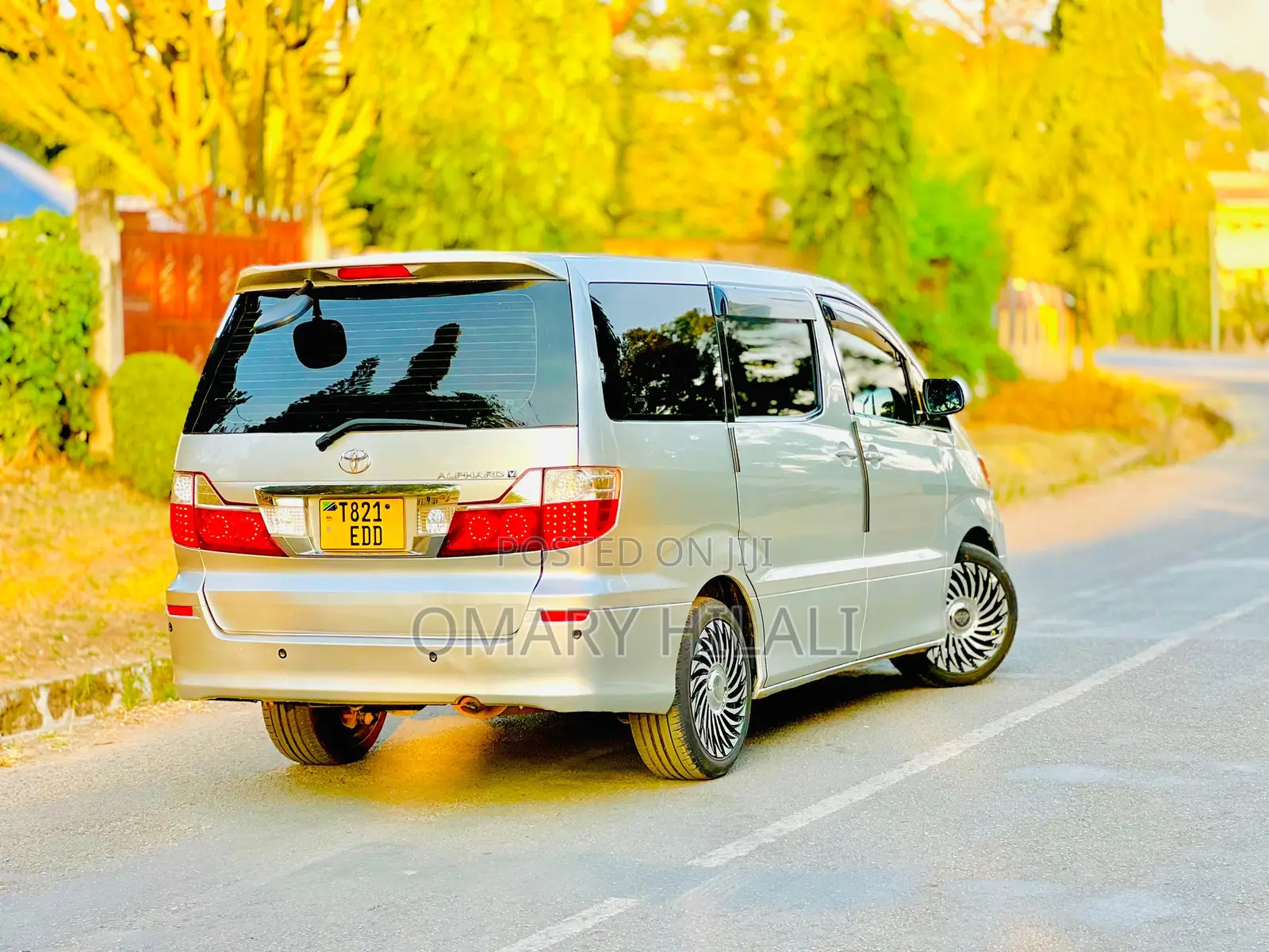 Toyota Alphard 2005 Silver