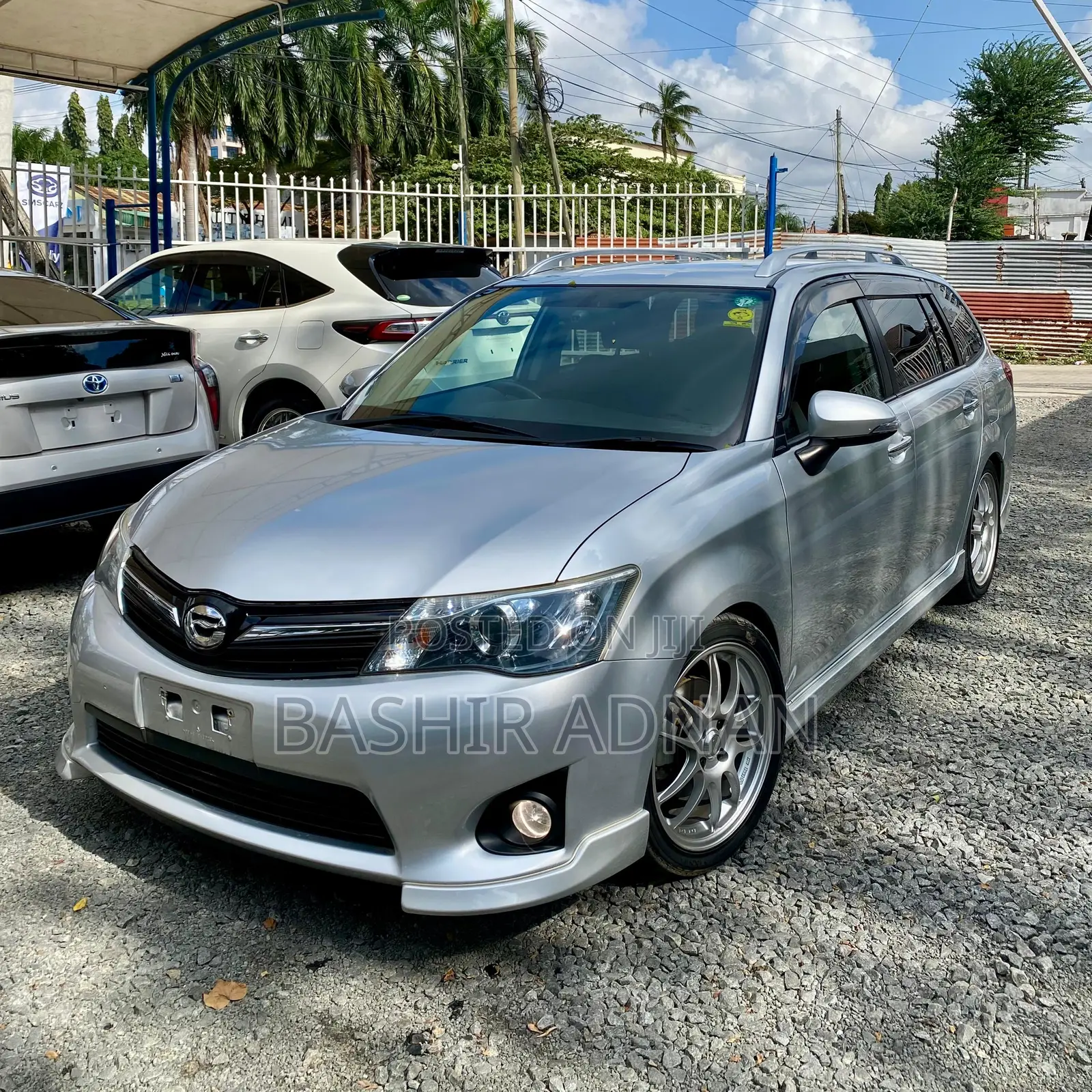 Toyota Corolla Fielder 1.5 Petrol FWD 2012 Silver