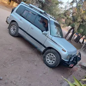Photo - Suzuki Escudo 2000 Silver