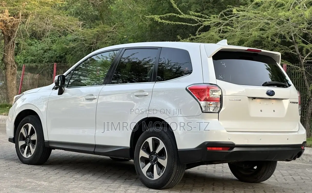 Subaru Forester 2017 White