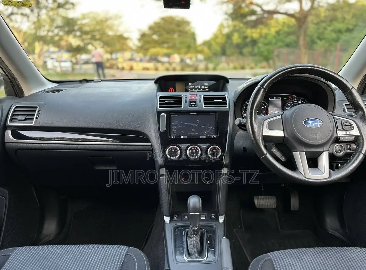 Subaru Forester 2017 White