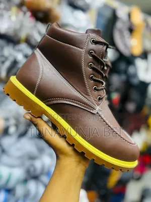 Boots  4 Men