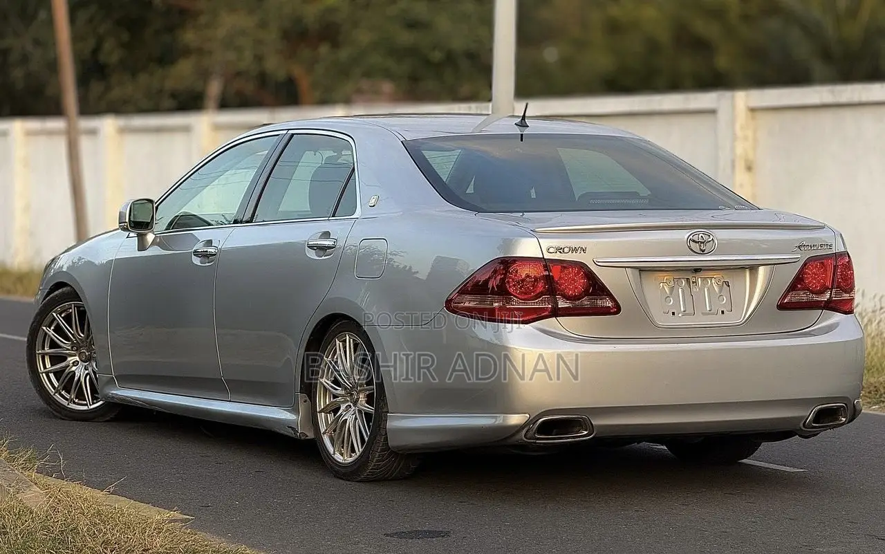 Toyota Crown 2008 Silver