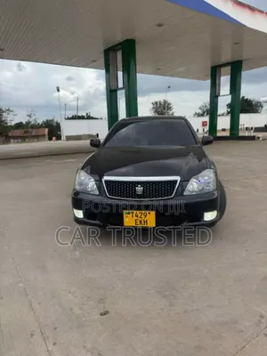 Photo - Toyota Crown 2006 Black