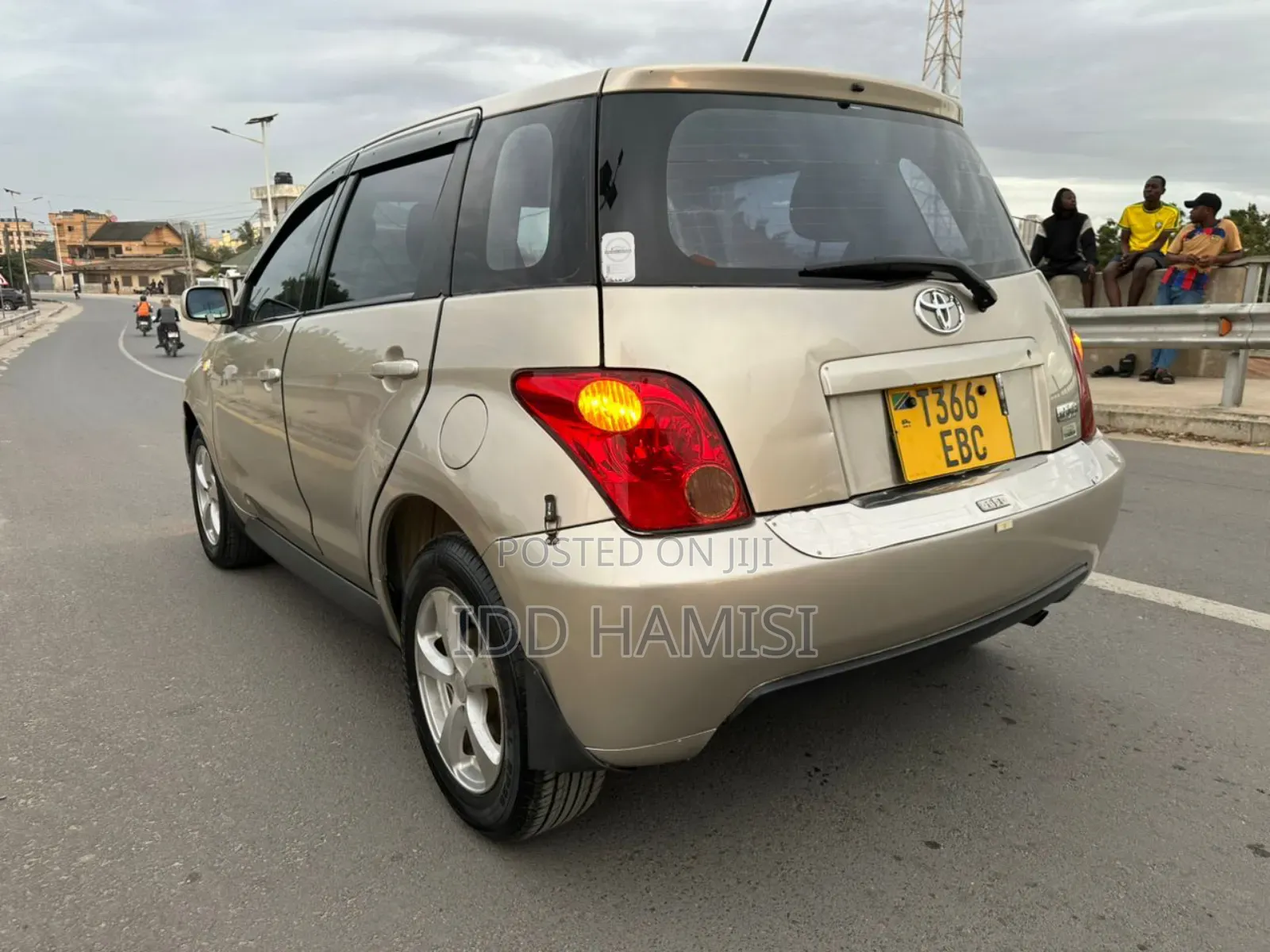 Toyota IST 2004 Beige