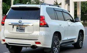 Toyota Land Cruiser Prado 2.8 2018 White