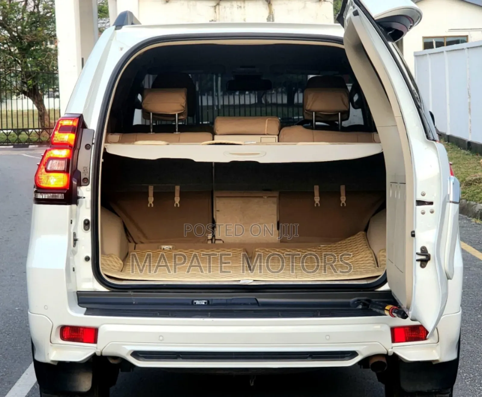 Toyota Land Cruiser Prado 2.8 2018 White