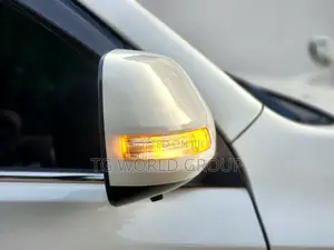 Toyota Land Cruiser Prado 2.8 2021 White