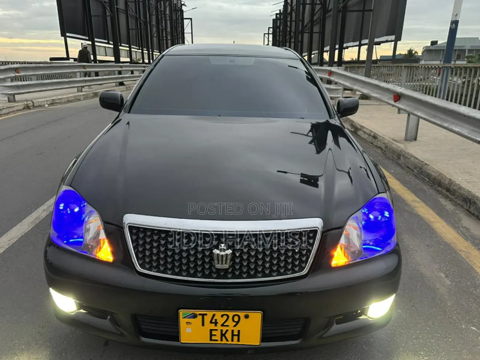 Toyota Crown 2006 Black