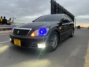 Toyota Crown 2006 Black